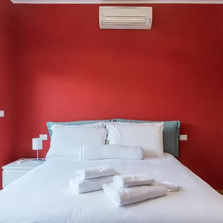 Bright Flat Near Vatican